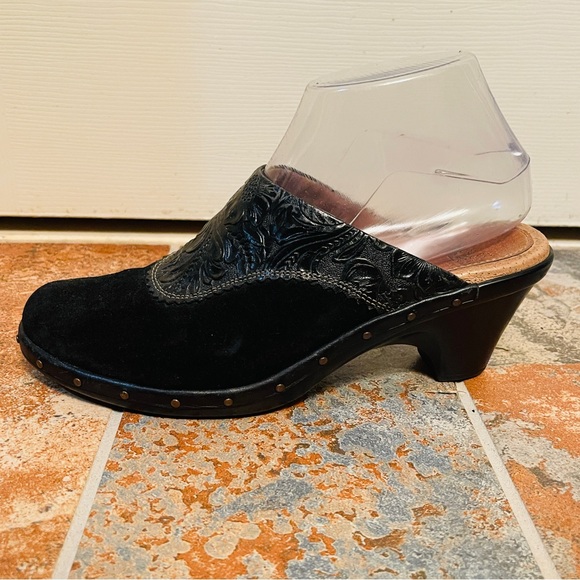 💂Wonderful Suede & Embossed Leather Sofft Heeled Clogs! - Picture 8 of 12